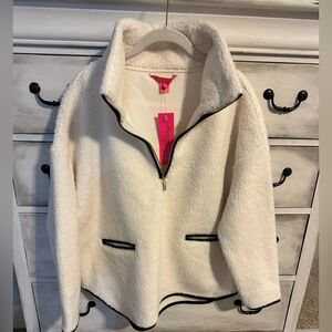 NWT Lilly Pulitzer Size Small Sherpa Pullover